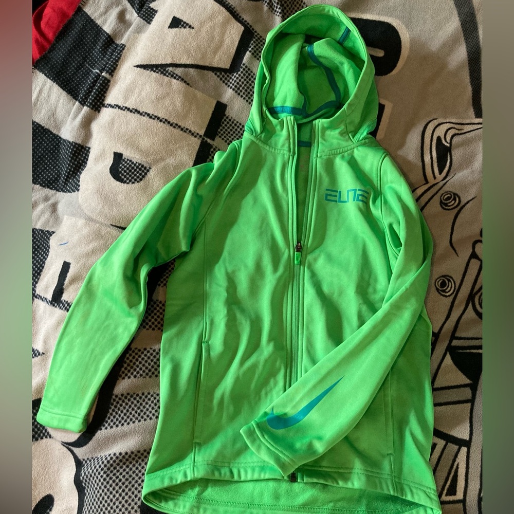 Nike jacket - Picture 2 of 3